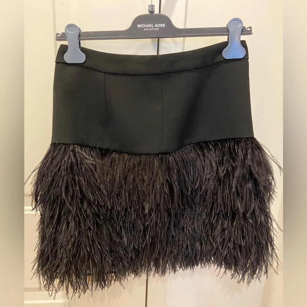New with tags! Michael Kors Collection Feather Mini Skirt - Picture 1 of 4
